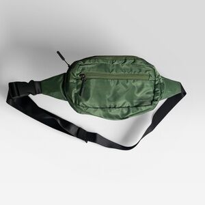Travelon Green Nylon Waist Belt Bag Fanny Pack Lightweight Travel Belt Bag